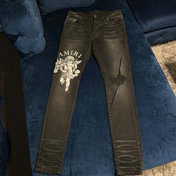 Amiri Men’s jeans and T shirt only worn once - Picture 2 of 9